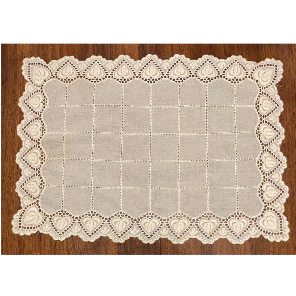 Vintage Placemats Cream Lace Heart Embroidered Hemstitched Lot of 8